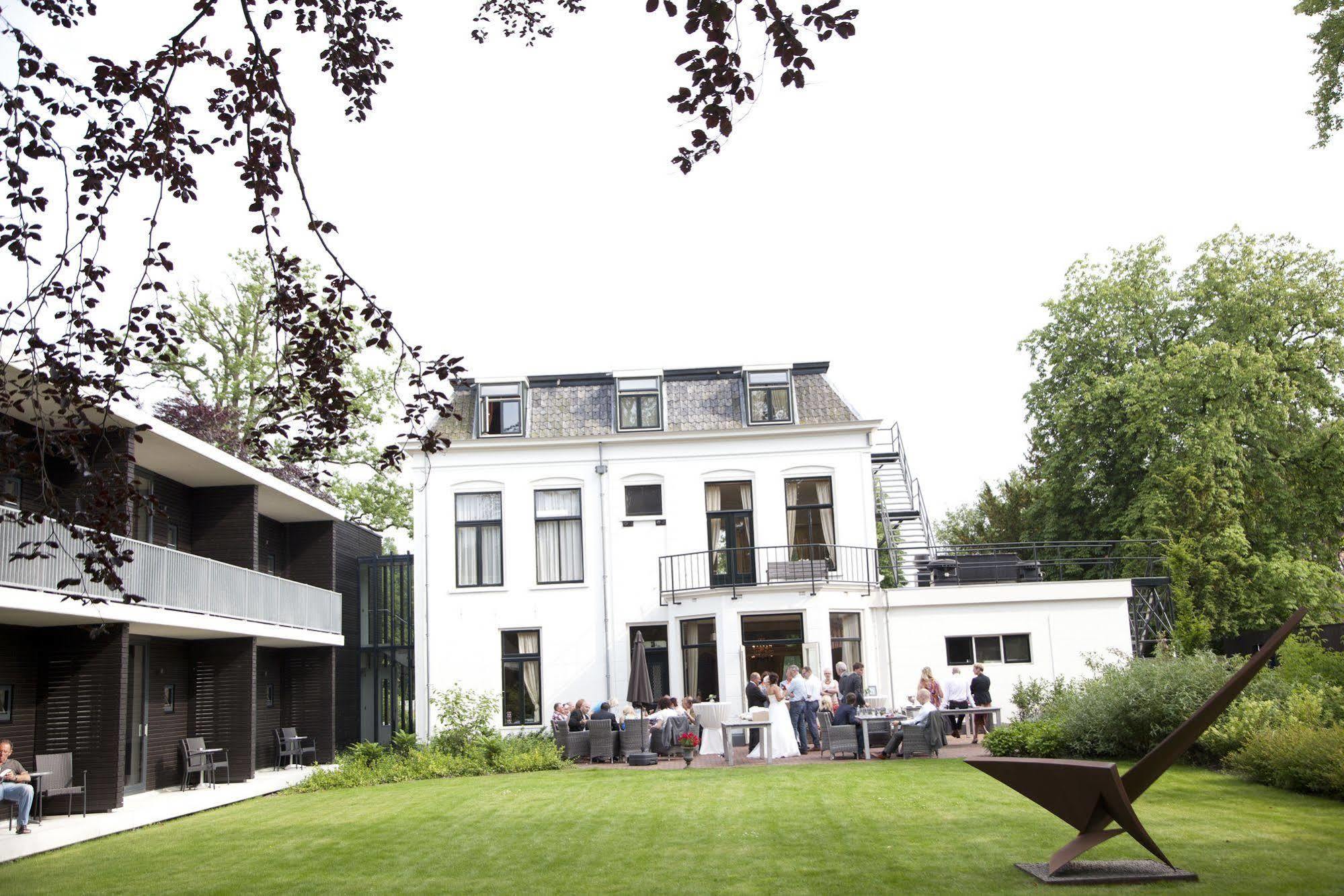 Hotel Restaurant Lunia Oldeberkoop Exterior photo