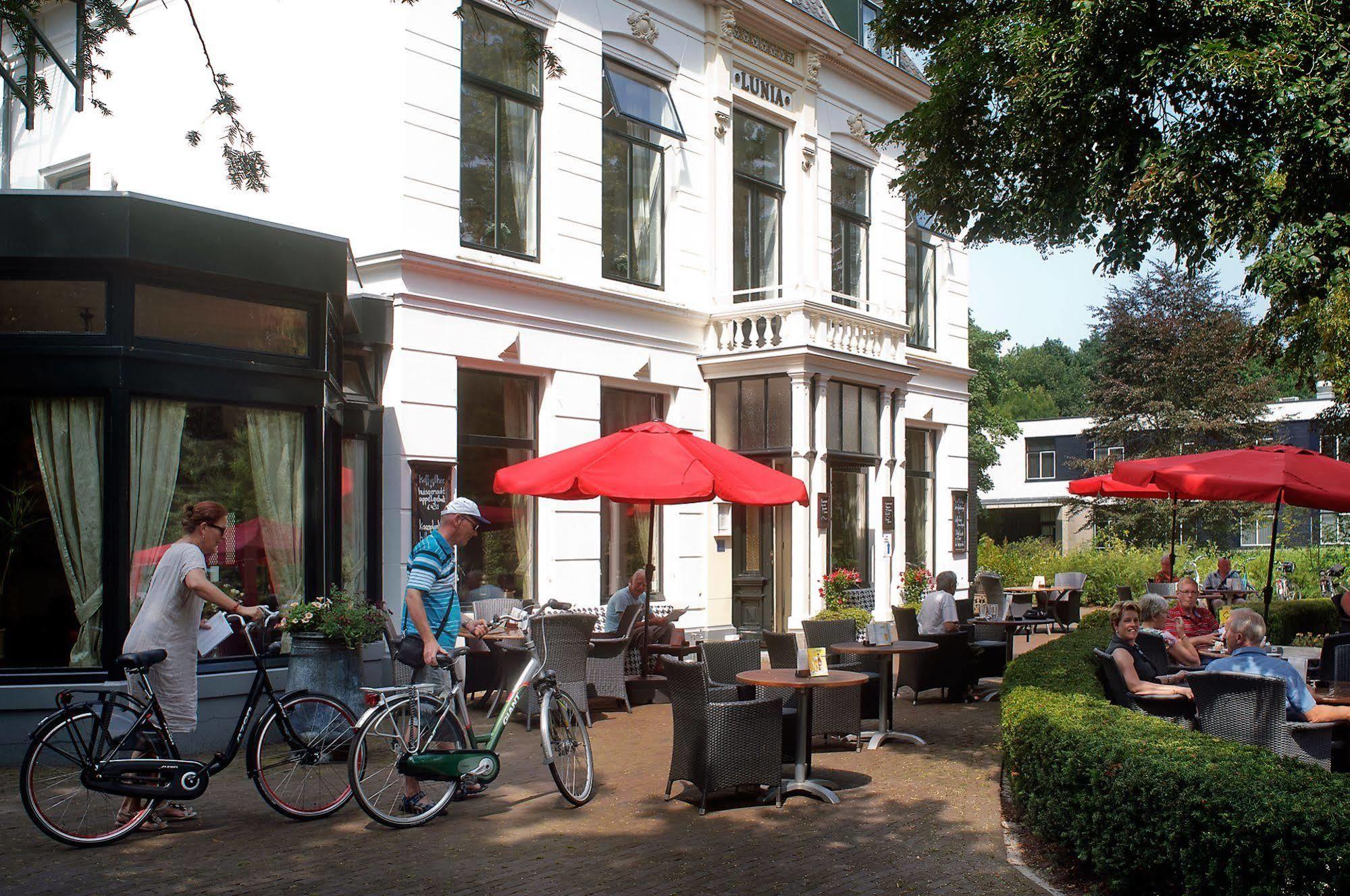 Hotel Restaurant Lunia Oldeberkoop Exterior photo